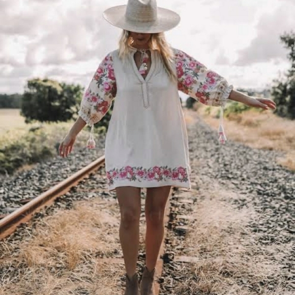Cleo Tunic Dress Latte Embroidered Spell Designs S - Picture 6 of 16